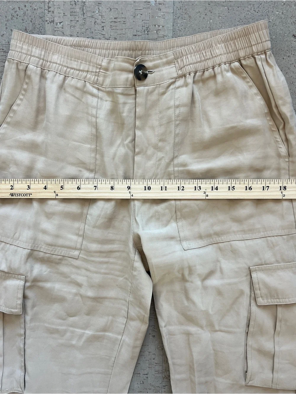Sanctuary Cargo Jogger Pants Women’s Size 30 Cream Utility Elastic Waist Ankle